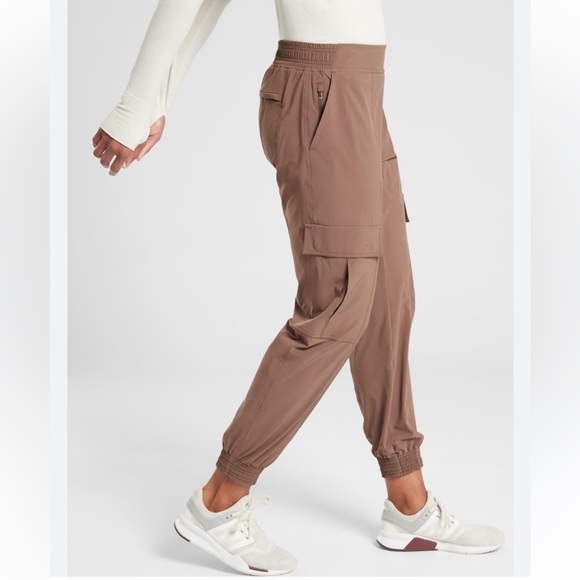 Athleta Chelsea Utility Jogger size 16 like new - Picture 4 of 10